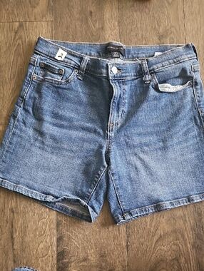 Banana Republic Jean Shorts Stretch Denim  Summer Size 2 Waist 26 Blue
